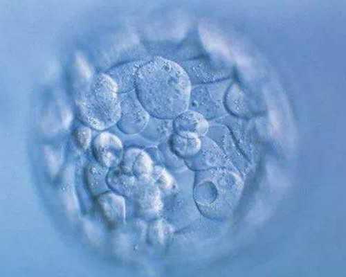 夏季宝宝发烧怎么办？三招轻松应对!